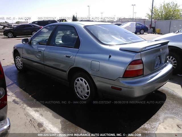 1HGCD5633RA194466 - 1994 HONDA ACCORD LX/EX GREEN photo 3