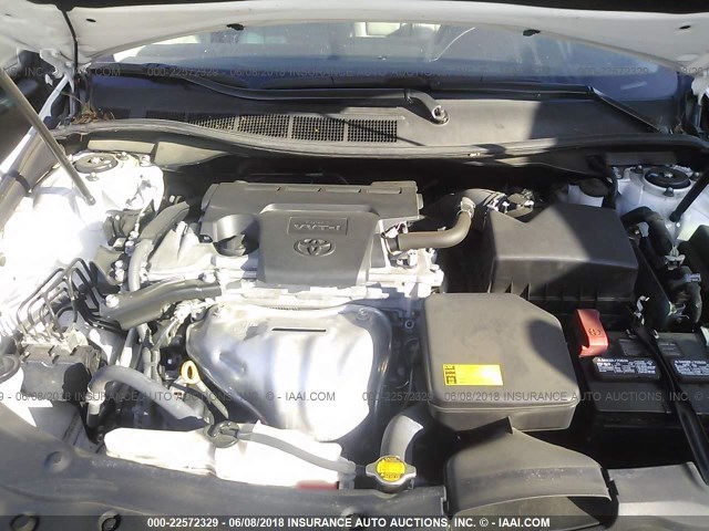 4T1BF1FK4FU017466 - 2015 TOYOTA CAMRY LE/XLE/SE/XSE WHITE photo 10