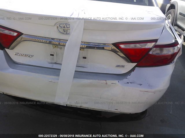 4T1BF1FK4FU017466 - 2015 TOYOTA CAMRY LE/XLE/SE/XSE WHITE photo 6