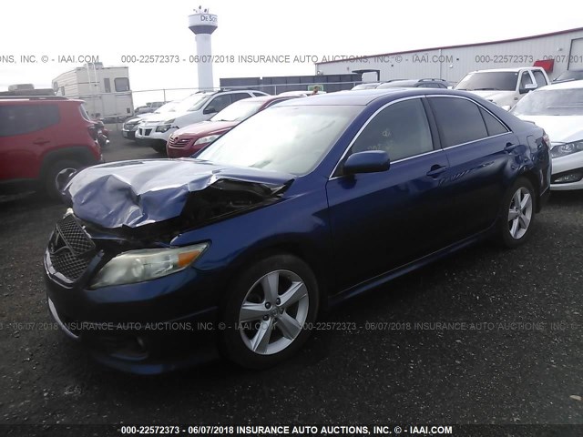 4T1BF3EK8AU538079 - 2010 TOYOTA CAMRY SE/LE/XLE 蓝色 照片 2