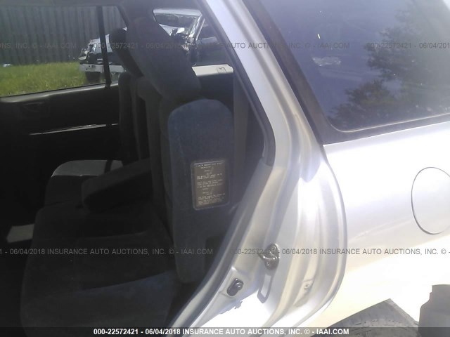 KM8SC83D31U096709 - 2001 HYUNDAI SANTA FE GLS/LX SILVER photo 8