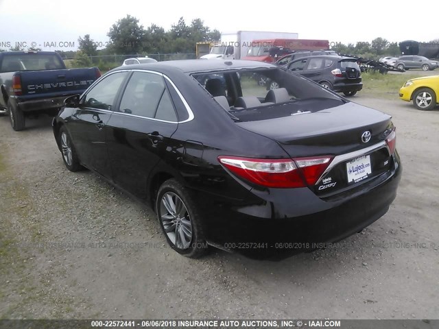 4T1BF1FK2FU495515 - 2015 TOYOTA CAMRY LE/XLE/SE/XSE BLACK photo 3