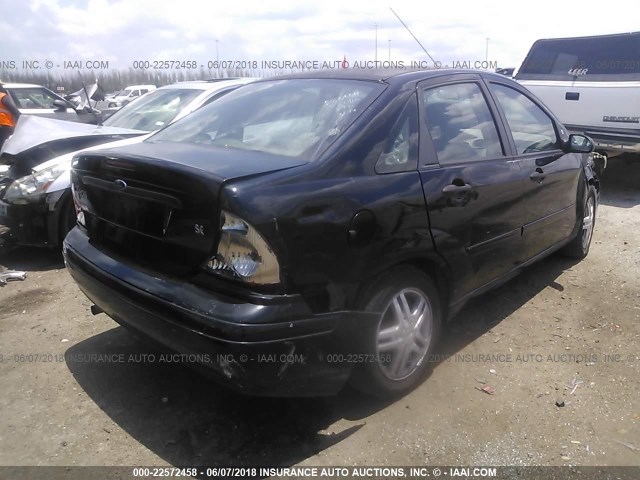 1FAFP34354W159441 - 2004 FORD FOCUS SE COMFORT/SE SPORT BLUE photo 4