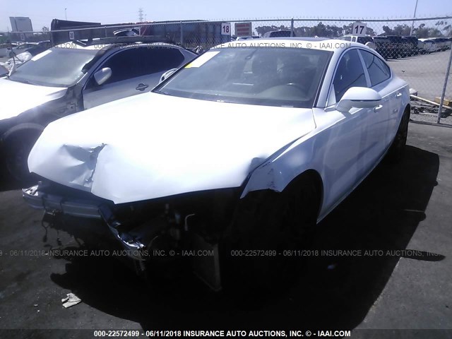 WAUYGAFC9CN121457 - 2012 AUDI A7 PREMIUM PLUS WHITE photo 2