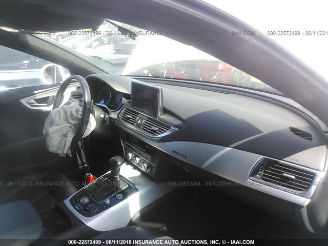 WAUYGAFC9CN121457 - 2012 AUDI A7 PREMIUM PLUS WHITE photo 5