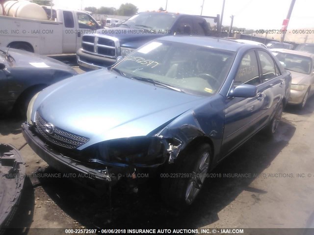 4T1BE32K54U887325 - 2004 TOYOTA CAMRY LE/XLE/SE ლურჯი ფოტო 2