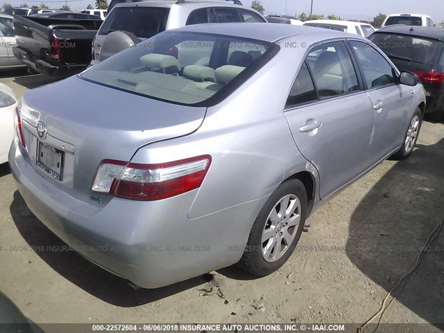 JTNBB46K973024160 - 2007 TOYOTA CAMRY NEW GENERAT HYBRID SILVER photo 4