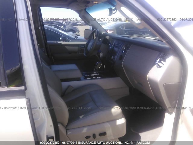 1FMFK20568LA22327 - 2008 FORD EXPEDITION EL LIMITED WHITE photo 5