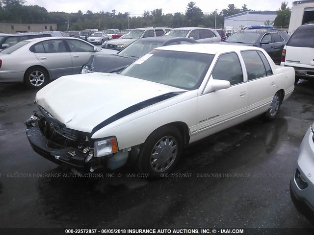 1G6KF5496XU743989 - 1999 CADILLAC DEVILLE CONCOURS WHITE photo 2