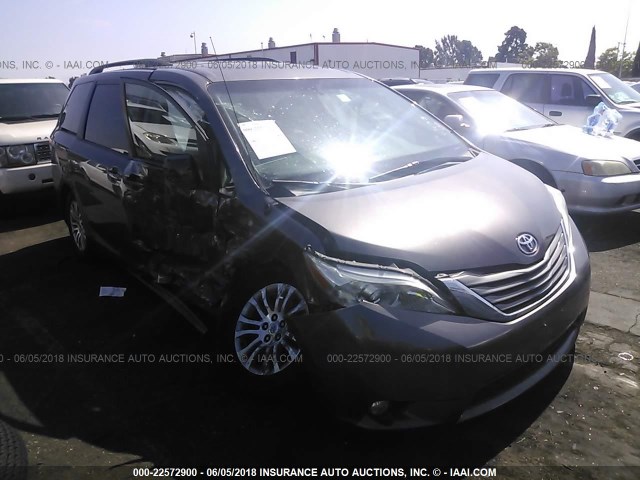 5TDYK3DC6CS238102 - 2012 TOYOTA SIENNA XLE/LIMITED GRAY photo 1