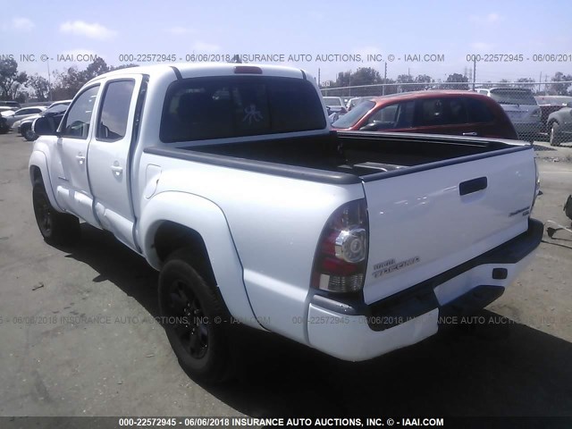 5TFJU4GN4EX063456 - 2014 TOYOTA TACOMA DOUBLE CAB PRERUNNER WHITE photo 3