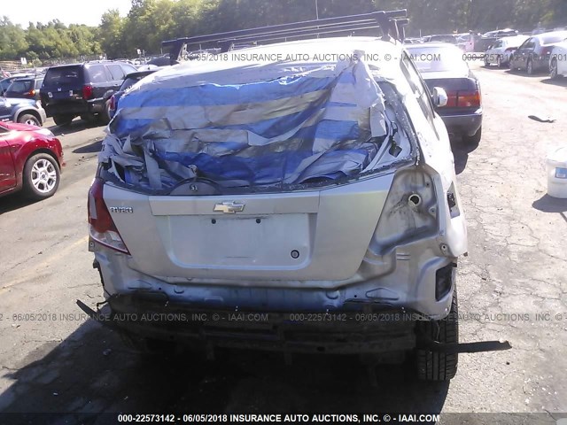 KL1TD62645B400233 - 2005 CHEVROLET AVEO LS SILVER photo 6