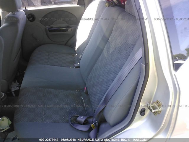 KL1TD62645B400233 - 2005 CHEVROLET AVEO LS SILVER photo 8