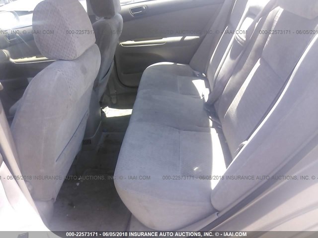 4T1BF30K82U033278 - 2002 TOYOTA CAMRY LE/XLE/SE ოქროსფერი ფოტო 8