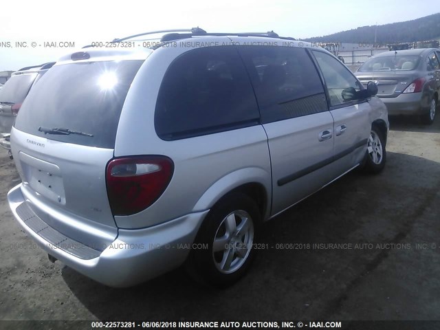 1D4GP45R75B287618 - 2005 DODGE CARAVAN SXT SILVER photo 4