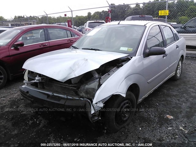 1FAFP34N77W127385 - 2007 FORD FOCUS ZX4/S/SE/SES 银色 照片 2