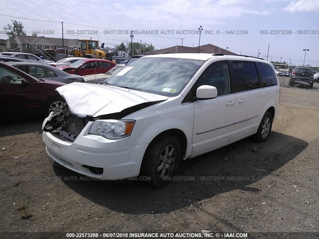 2A4RR5D11AR309474 - 2010 CHRYSLER TOWN & COUNTRY TOURING WHITE photo 2
