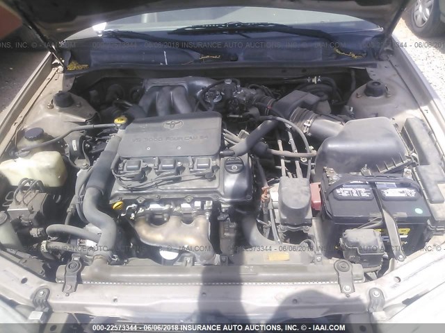 JT2BF28K110315392 - 2001 TOYOTA CAMRY LE/XLE 棕色 照片 10