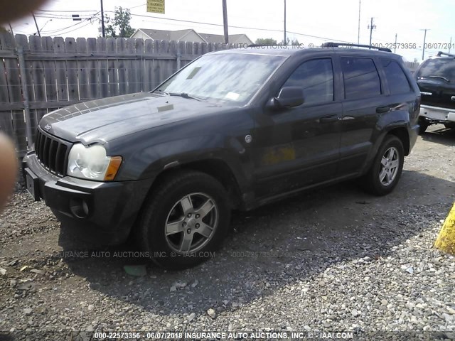 1J4HR48N26C262166 - 2006 JEEP GRAND CHEROKEE LAREDO/COLUMBIA/FREEDOM 灰色 照片 2