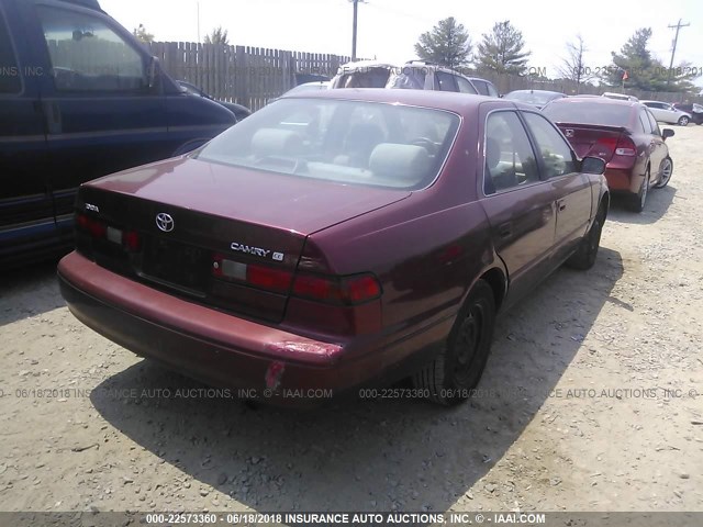 4T1BG22K2XU447992 - 1999 TOYOTA CAMRY CE/LE/XLE RED photo 4