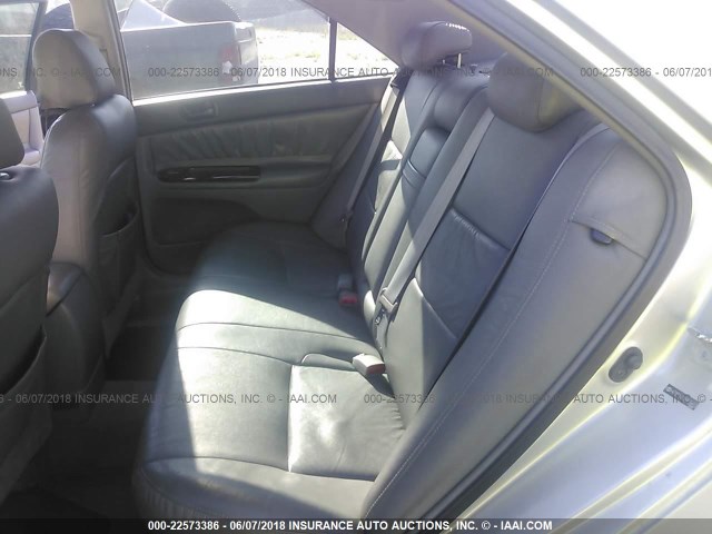 4T1BE32K94U809453 - 2004 TOYOTA CAMRY LE/XLE/SE ვერცხლისფერი ფოტო 8