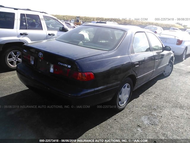 4T1BG22K2YU974545 - 2000 TOYOTA CAMRY CE/LE/XLE 黑色 照片 4