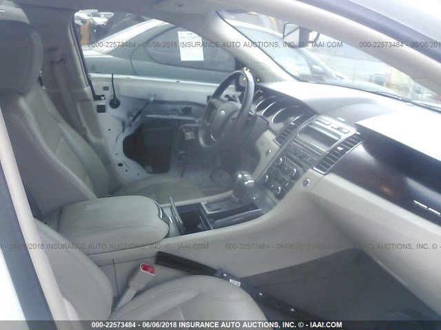 1FAHP2FW9BG133040 - 2011 FORD TAURUS LIMITED WHITE photo 5