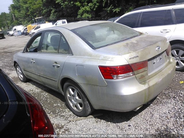 5NPEU46F66H017135 - 2006 HYUNDAI SONATA GLS/LX SILVER photo 3