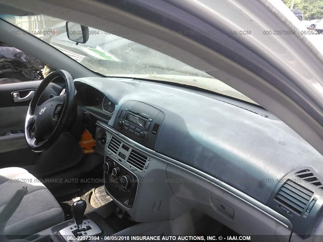 5NPEU46F66H017135 - 2006 HYUNDAI SONATA GLS/LX SILVER photo 5