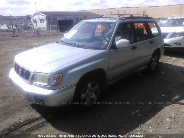 JF1SF65682H748240 - 2002 SUBARU FORESTER S 银色 照片 2