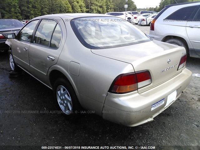 JN1CA21D2VT857291 - 1997 NISSAN MAXIMA GLE/GXE/SE GOLD photo 3