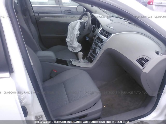 1G1ZC5EU1BF284769 - 2011 CHEVROLET MALIBU 1LT 白色 照片 5