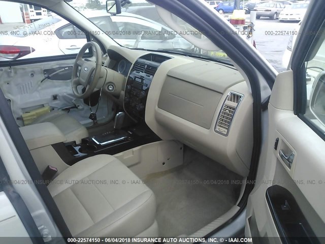 1FMCU94G29KC13719 - 2009 FORD ESCAPE LIMITED WHITE photo 5