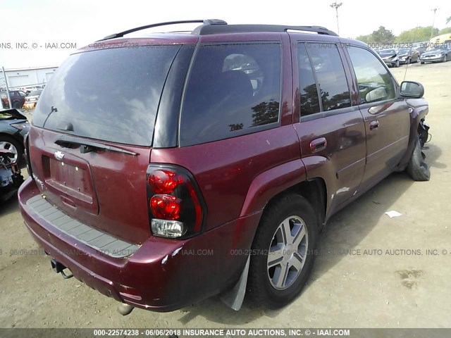 1GNDS13S772299166 - 2007 CHEVROLET TRAILBLAZER LS/LT RED photo 4