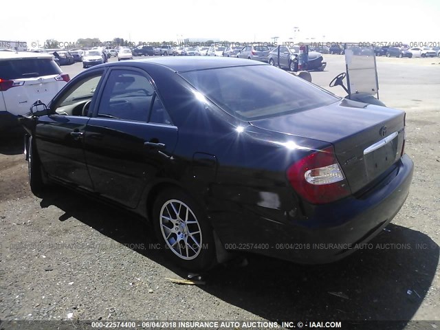 4T1BE32K32U039120 - 2002 TOYOTA CAMRY LE/XLE/SE Qara foto 3