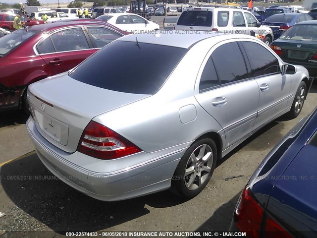 WDBRF54H37F861472 - 2007 MERCEDES-BENZ C 280 SILVER photo 4