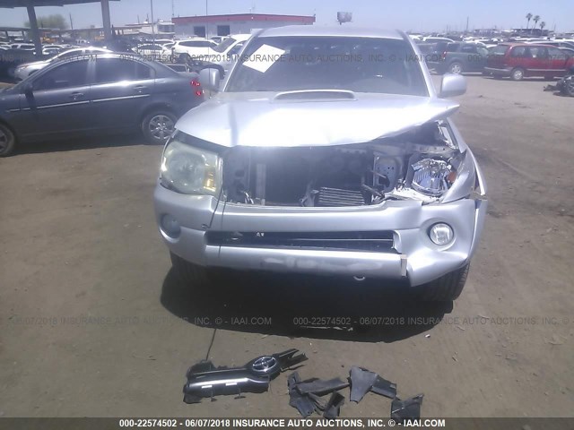 3TMLU42N28M017473 - 2008 TOYOTA TACOMA DOUBLE CAB ვერცხლისფერი ფოტო 6