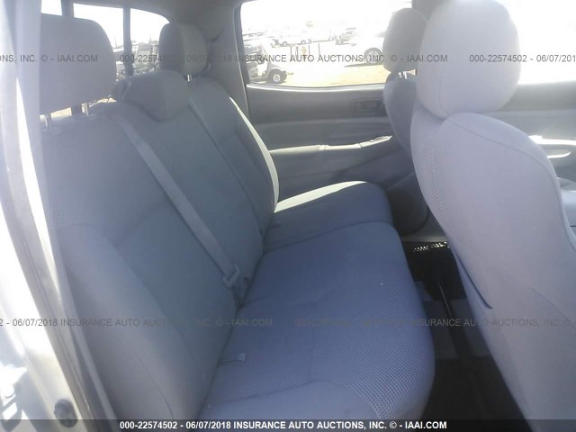 3TMLU42N28M017473 - 2008 TOYOTA TACOMA DOUBLE CAB ვერცხლისფერი ფოტო 8