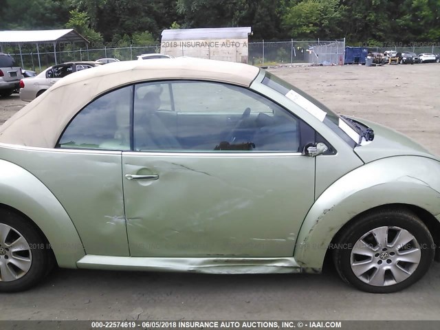 3VWPF31Y38M413734 - 2008 VOLKSWAGEN NEW BEETLE CONVERTIBLE S GREEN photo 6