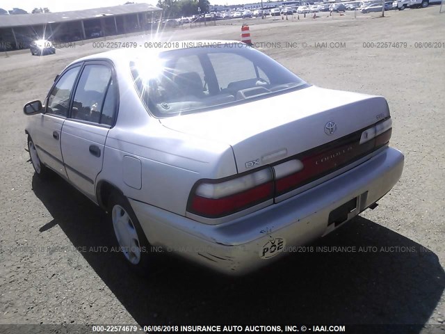 1NXBB02E5VZ656394 - 1997 TOYOTA COROLLA DX BEIGE photo 3