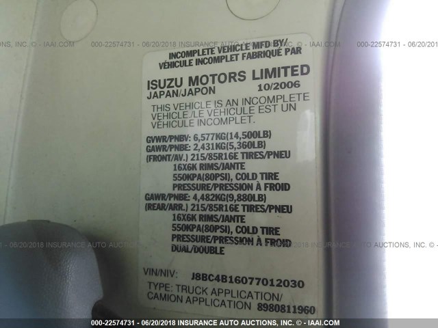 J8BC4B16077012030 - 2007 CHEVROLET TILT MASTER W4S04  WHITE photo 10