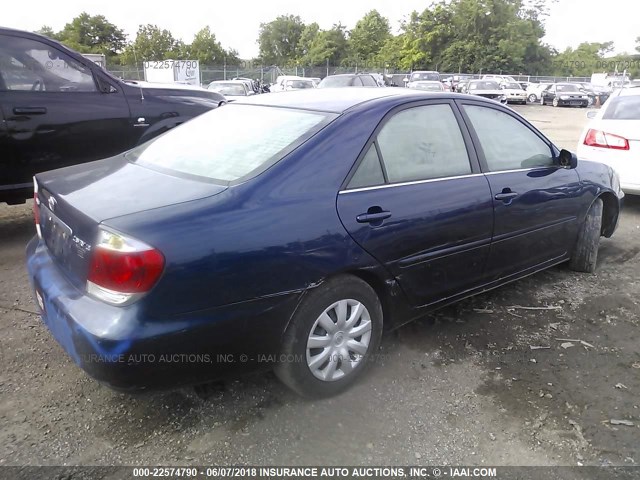 4T1BE32K95U096619 - 2005 TOYOTA CAMRY LE/XLE/SE ლურჯი ფოტო 4