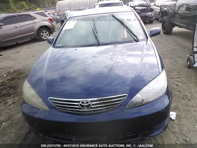 4T1BE32K95U096619 - 2005 TOYOTA CAMRY LE/XLE/SE ლურჯი ფოტო 6