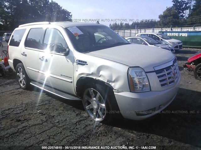 1GYFK63868R207373 - 2008 CADILLAC ESCALADE LUXURY WHITE photo 1