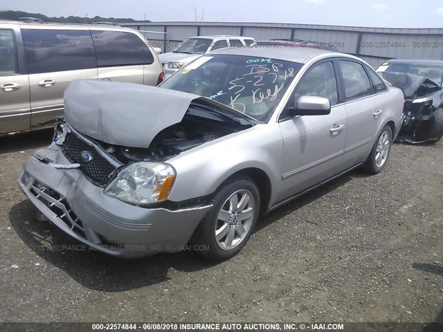 1FAFP24126G142408 - 2006 FORD FIVE HUNDRED SEL SILVER photo 2