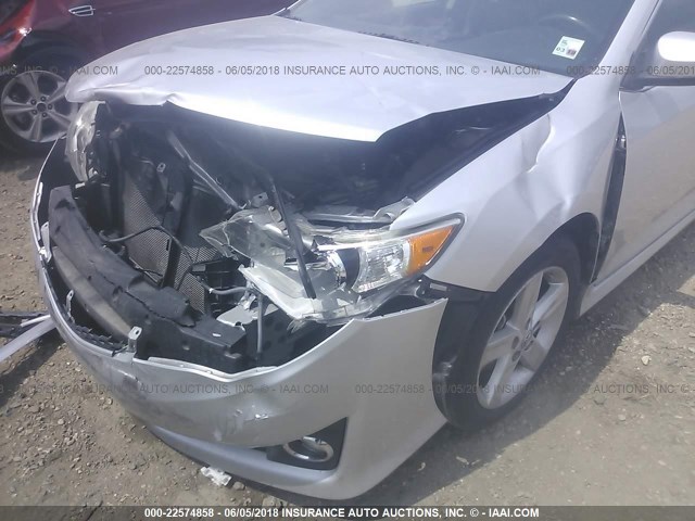 4T1BF1FK1DU287347 - 2013 TOYOTA CAMRY L/SE/LE/XLE 银色 照片 6