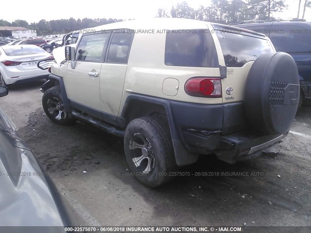 JTEZU11F98K007996 - 2008 TOYOTA FJ CRUISER TAN photo 3