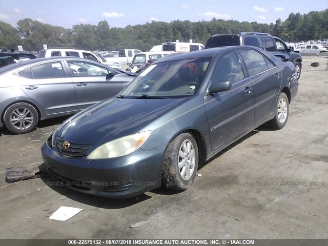 4T1BF30K32U536524 - 2002 TOYOTA CAMRY LE/XLE/SE მწვანე ფოტო 2