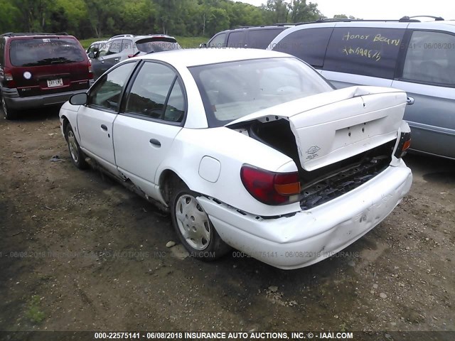 1G8ZH52832Z301581 - 2002 SATURN SL1 WHITE photo 3