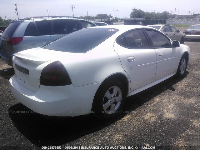2G2WP552181100691 - 2008 PONTIAC GRAND PRIX WHITE photo 4